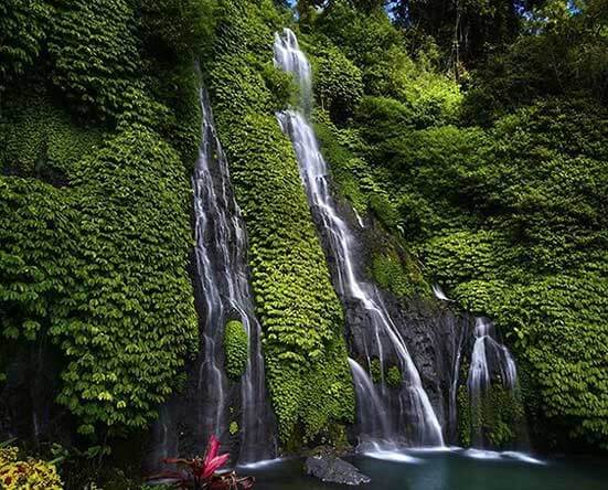 Баньюмала (Banyumala Waterfall)
