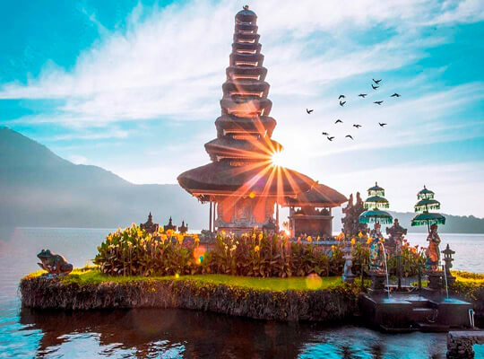 Ulun Danau Water Temple